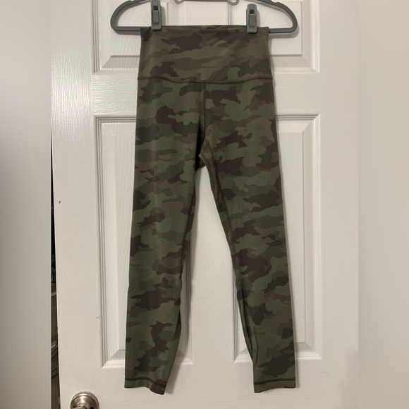 Lululemon Align Camo Green Leggings - Picture 2 of 3
